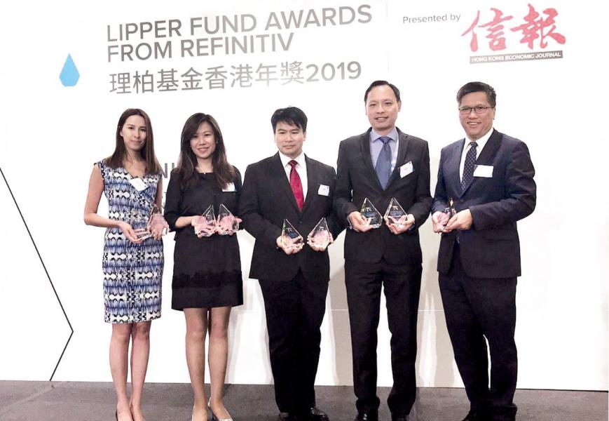匯豐強積金於理柏基金香港年獎2019中,獲得9個基金獎項,為強積金組別的大贏家之一,得獎基金組別包括三年及五年期的環球債券、歐洲及美國股票,及五年期的中國股票。 匯豐強積金於理柏基金香港年獎2019中,獲得9個基金獎項,為強積金組別的大贏家之一,得獎基金組別包括三年及五年期的環球債券、歐洲及美國股票,及五年期的中國股票。