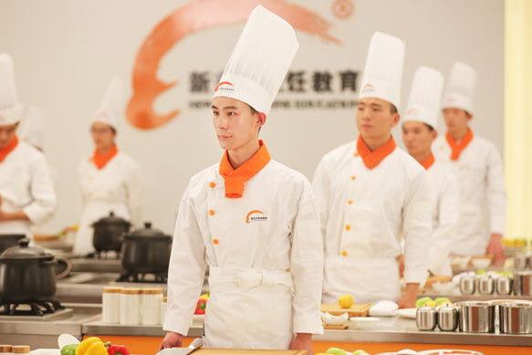 開辦的145所學校中只有26所學校提供中等職業教育。 開辦的145所學校中只有26所學校提供中等職業教育。