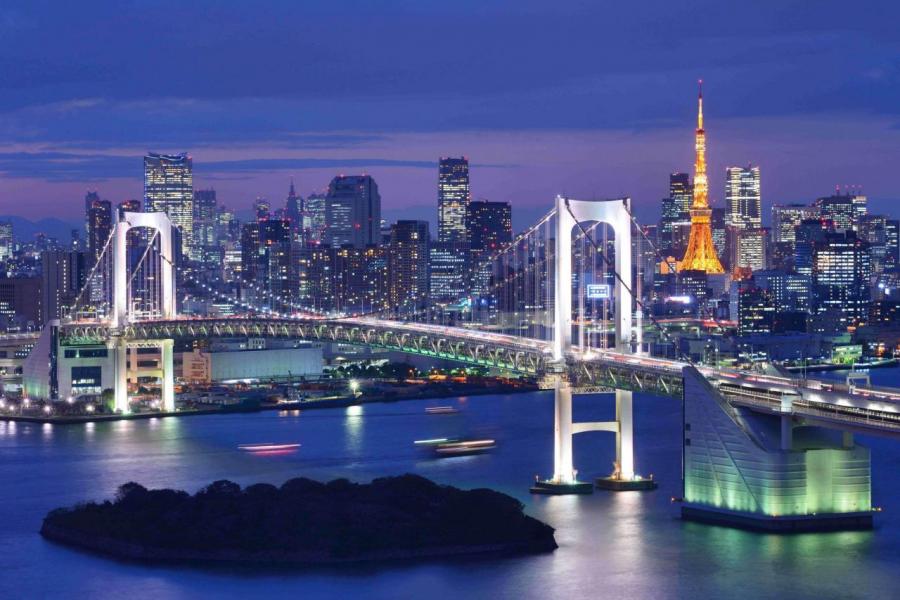 東京灣區最特別地方是首都所在地。 東京灣區最特別地方是首都所在地。