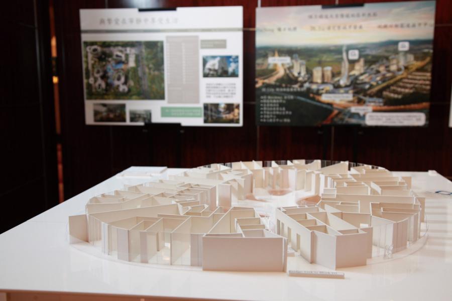 O2 Residence是PED旗下大型十年計畫O2 City中的第一期大型發展項目。 O2 Residence是PED旗下大型十年計畫O2 City中的第一期大型發展項目。