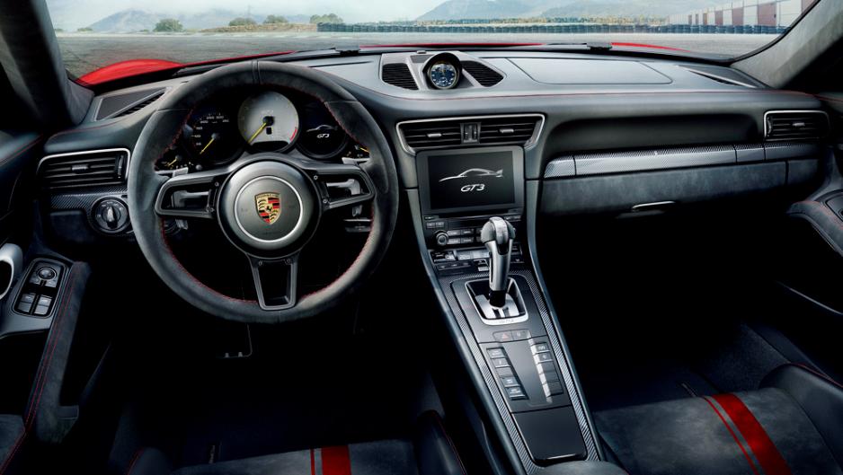直徑360mm的軚盤,設計源自918 Spyder。 直徑360mm的軚盤,設計源自918 Spyder。