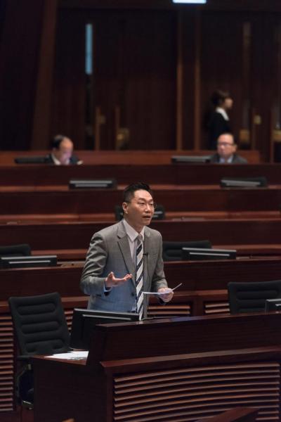 邵家輝希望透過議會反映業界的聲音。 邵家輝希望透過議會反映業界的聲音。