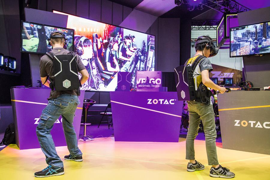 Computex2017舉辦VR eSports邀請賽,增添VR元素,令電競比賽更為吸引。 Computex2017舉辦VR eSports邀請賽,增添VR元素,令電競比賽更為吸引。