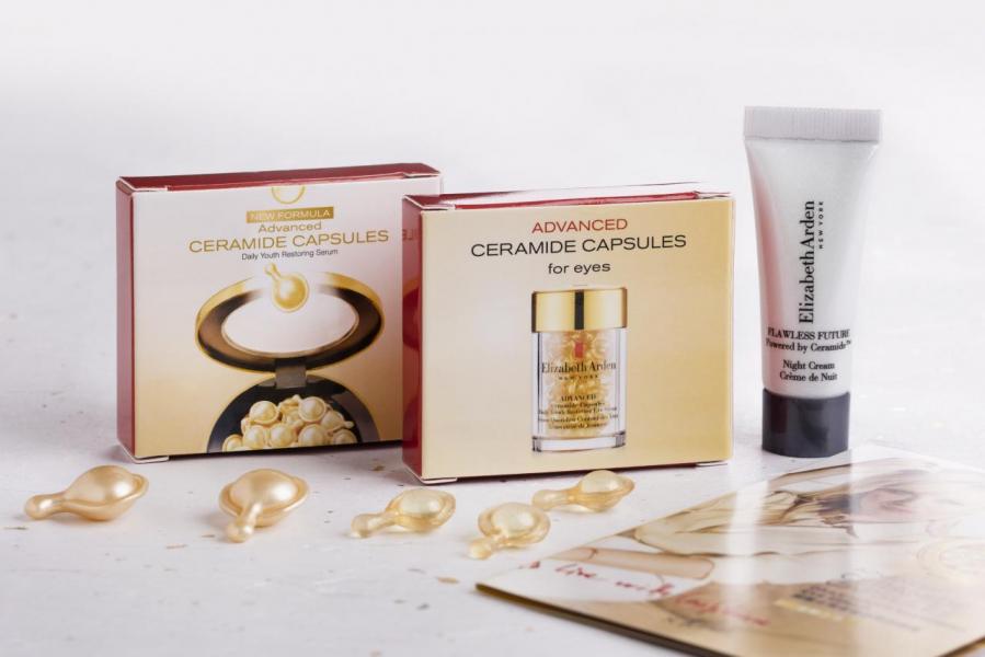 凡兩位惠顧,可免費獲贈Elizabeth Arden「超進化黃金導航禮物包」乙份(價值HK$360)。 凡兩位惠顧,可免費獲贈Elizabeth Arden「超進化黃金導航禮物包」乙份(價值HK$360)。