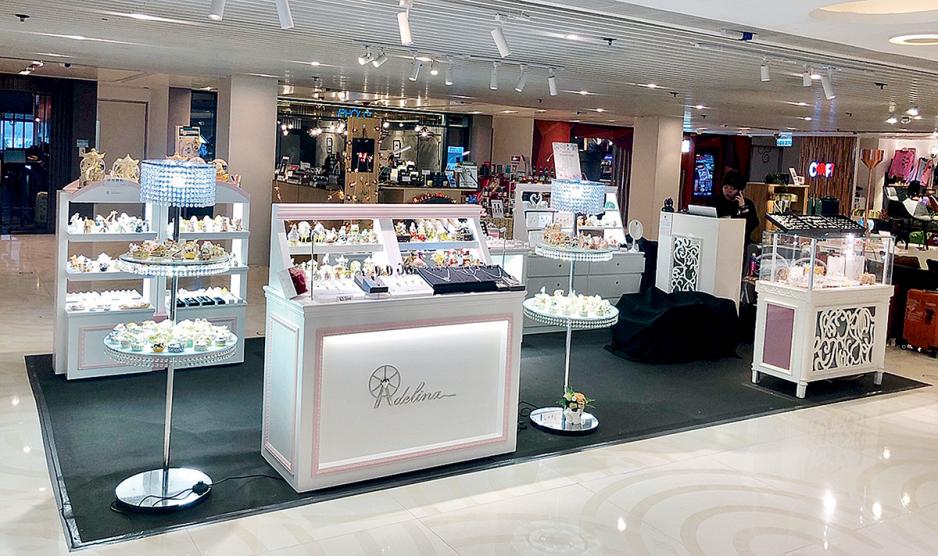 品牌在各區以Pop-up Store形式發展,測試市場水溫。 品牌在各區以Pop-up Store形式發展,測試市場水溫。