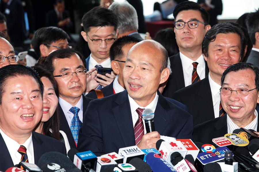 高雄市長韓國瑜上月訪問港澳及內地,大打經濟牌。 高雄市長韓國瑜上月訪問港澳及內地,大打經濟牌。