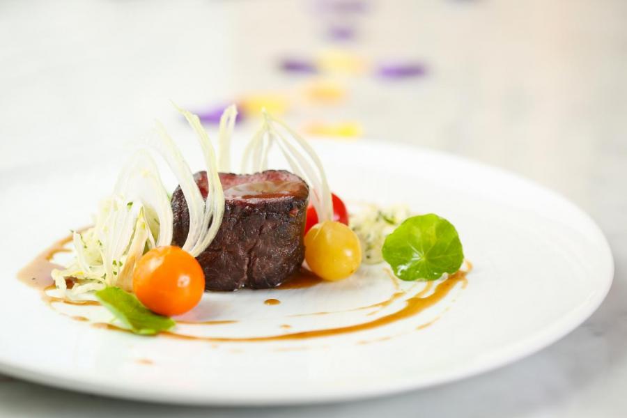 主菜:Venison(二選一) 主菜:Venison(二選一)