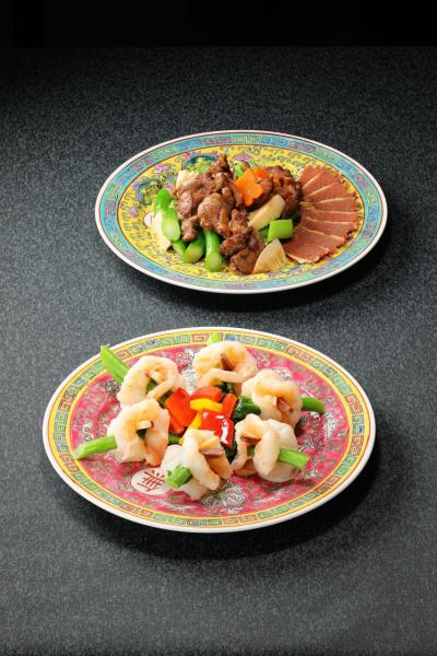 玉簪明蝦球(前),賣相猶如中式髮簪般典雅。 玉簪明蝦球(前),賣相猶如中式髮簪般典雅。