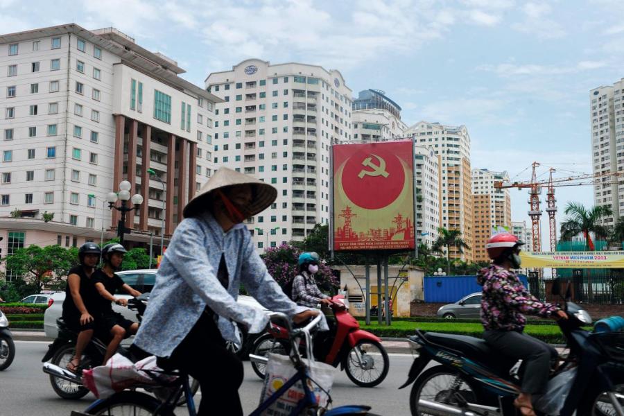 第一郡是胡志明市的中心,亦是經濟、貿易、金融及行政的中心。 第一郡是胡志明市的中心,亦是經濟、貿易、金融及行政的中心。