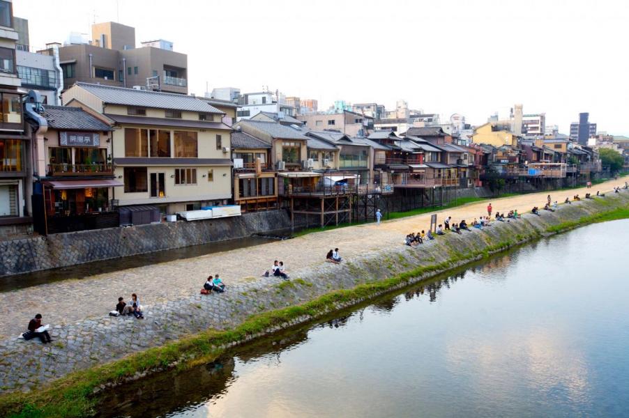東京、神奈川等地區的樓價已從2013年開始出現上漲,東京的樓價指數已恢復至2000年的水平。 東京、神奈川等地區的樓價已從2013年開始出現上漲,東京的樓價指數已恢復至2000年的水平。